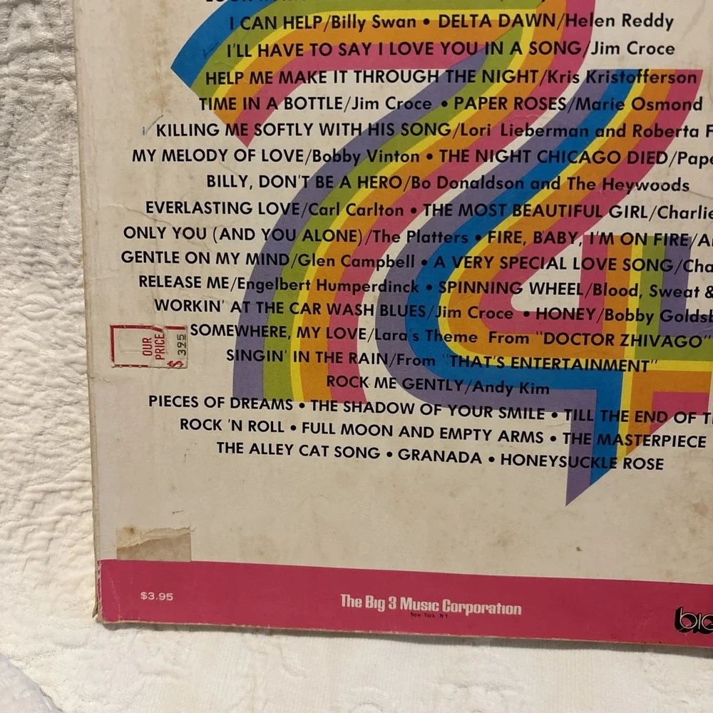 TOP HITS OF 1974 AND GREAT STANDARDS (VOICE, PIANO, GUITAR)